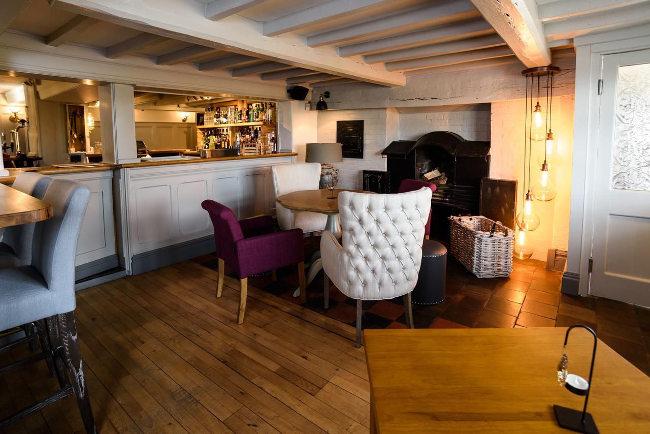 The Wheatsheaf Inn Onneley Εξωτερικό φωτογραφία